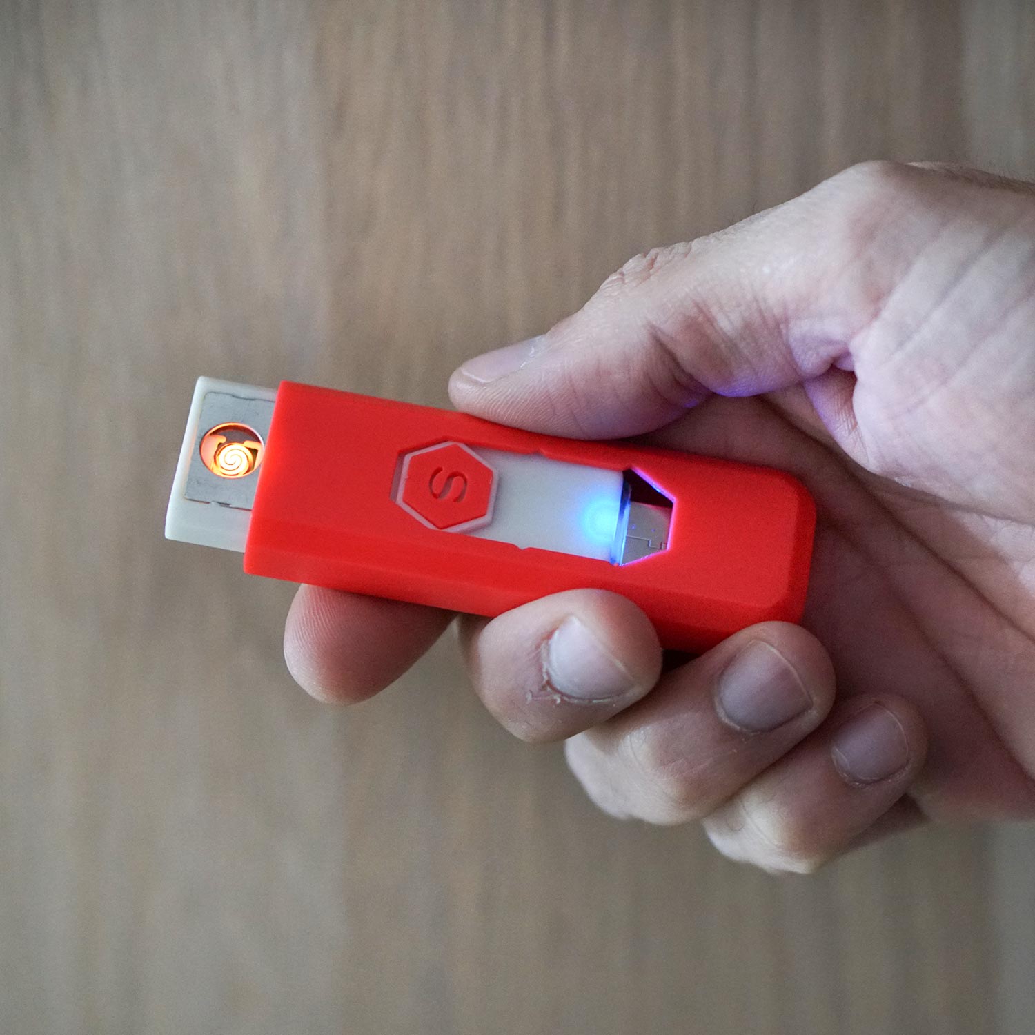 Accendino Elettrico USB Ricaricabile Antivento Elettronico Toldedo Rosso 250 mAh.